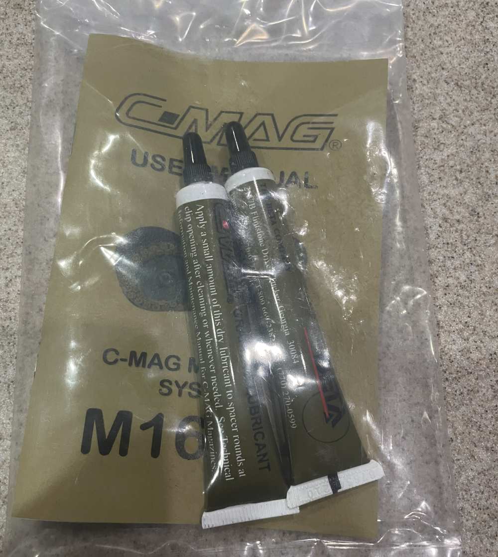 AR-15 M16 Beta C-MAG 100 Rd. 5.56 NATO Clear Cover Dual Drum Mag Graphite-img-9