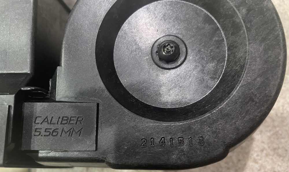 AR-15 M16 Beta C-MAG 100 Rd. 5.56 NATO Clear Cover Dual Drum Mag Graphite-img-12