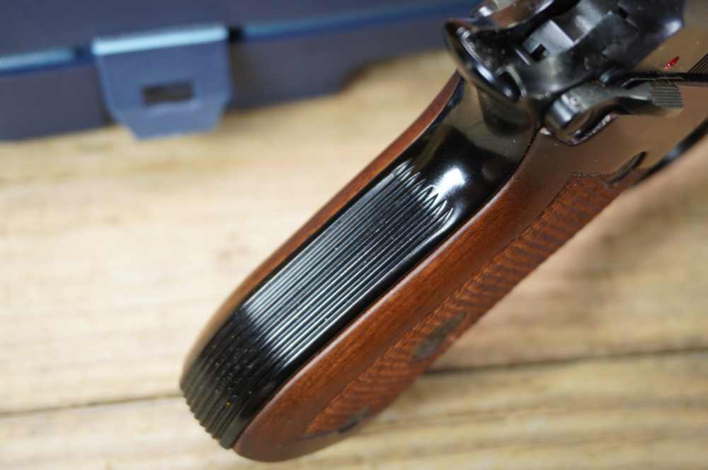 Beretta 87 BB Cheetah .22LR mfg 1987 Italy "pre warning" like new in box 22-img-28