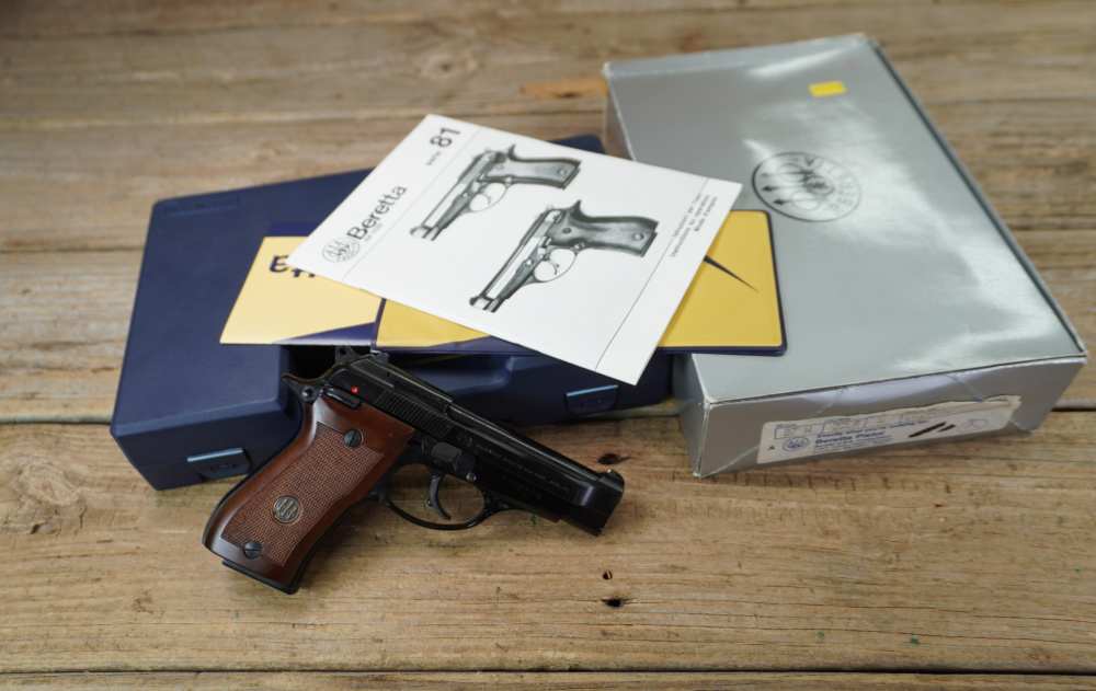 Beretta 87 BB Cheetah .22LR mfg 1987 Italy "pre warning" like new in box 22-img-41