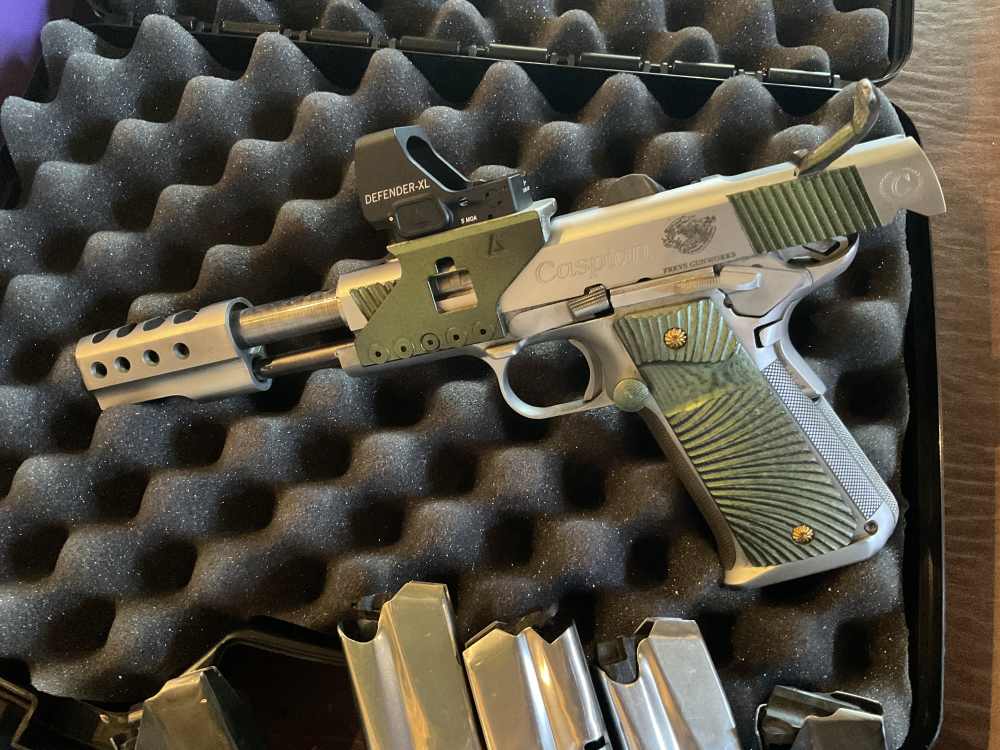 Caspian Custom  Ultimate Racer 38Suer Comp. Vortex Red Dot 5 Mags Ammo!-img-3