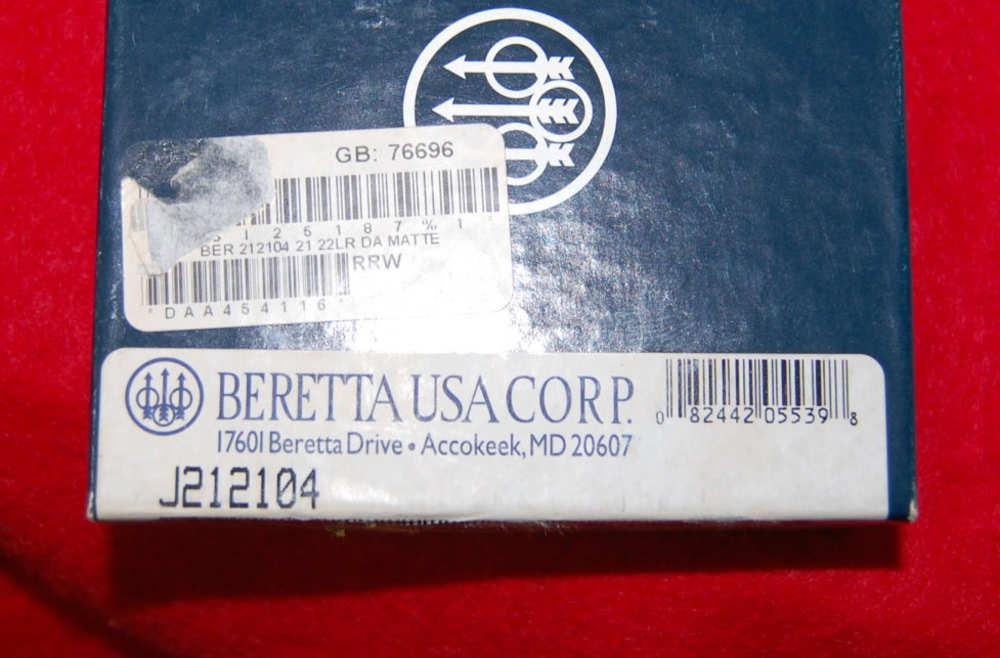 Beretta Model 21A Bobcat Semi-Auto Pistol in 22 LR w/ Box-img-6