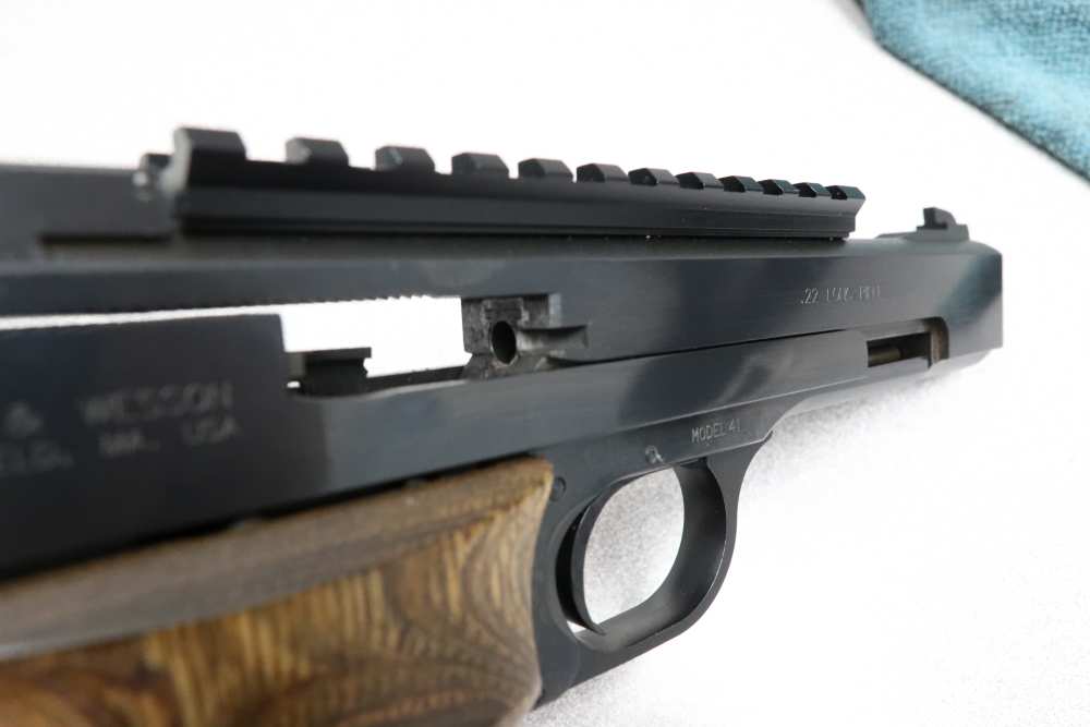 Smith & Wesson Model 41 .22 LR (5-1/2 inch barrel) with Picatinny rail -img-20