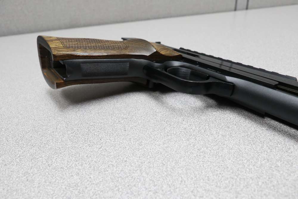 Smith & Wesson Model 41 .22 LR (5-1/2 inch barrel) with Picatinny rail -img-22