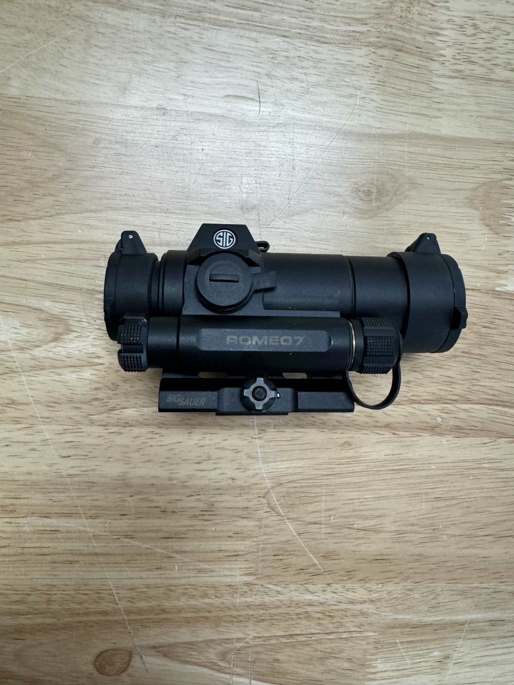 Sig Romeo 7 red dot optic-img-0