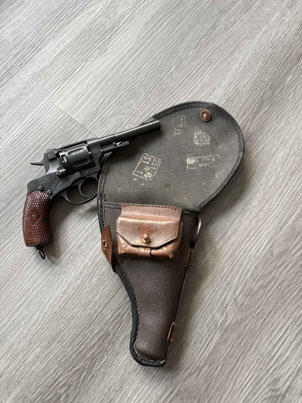 Nagant revolver made by Tula 1932 -img-1