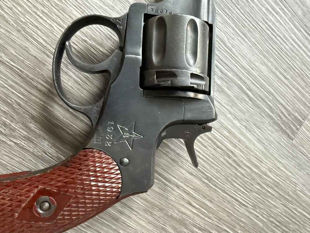 Nagant revolver made by Tula 1932 -img-4