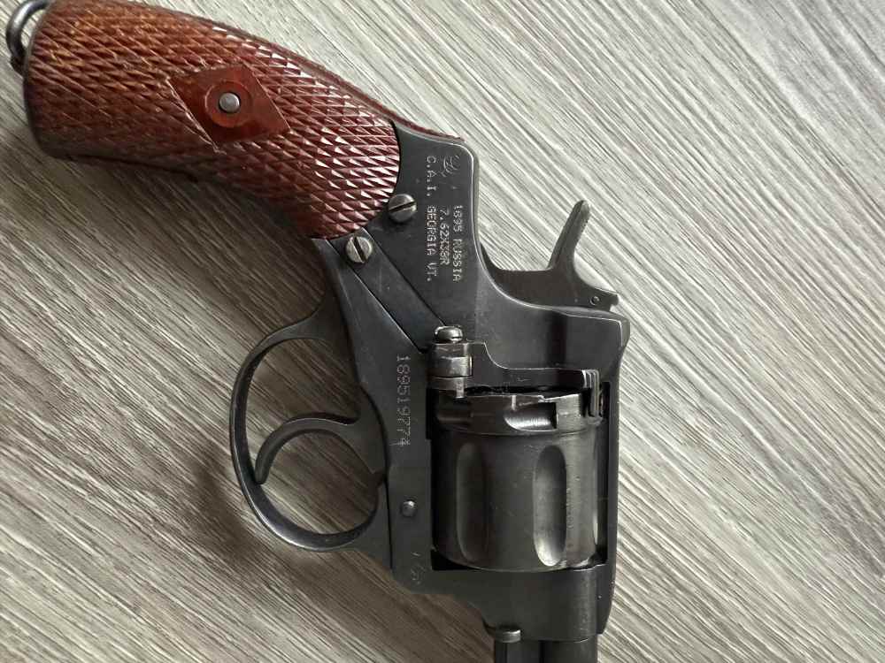 Nagant revolver made by Tula 1932 -img-6