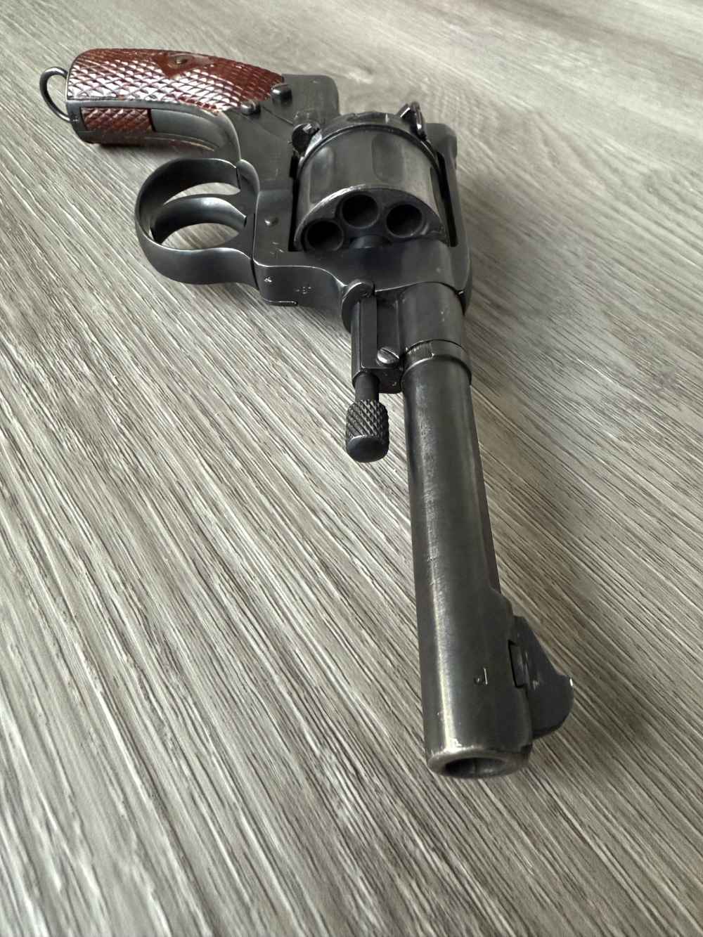Nagant revolver made by Tula 1932 -img-10