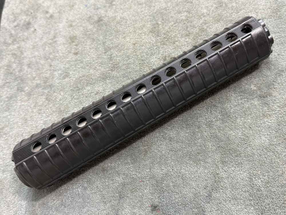 A2 Shiny Glossy Rifle Length Handguards M16A2 AR-15 Colt 80s or 90s-img-0