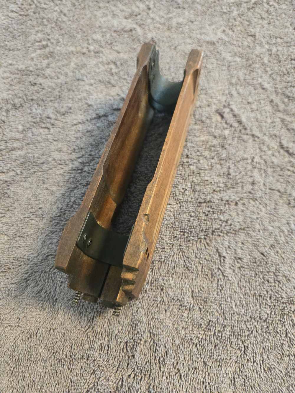 R4 SOUTH AFRICAN MILITARY EARLY WOODEN HANDGUARD-img-3
