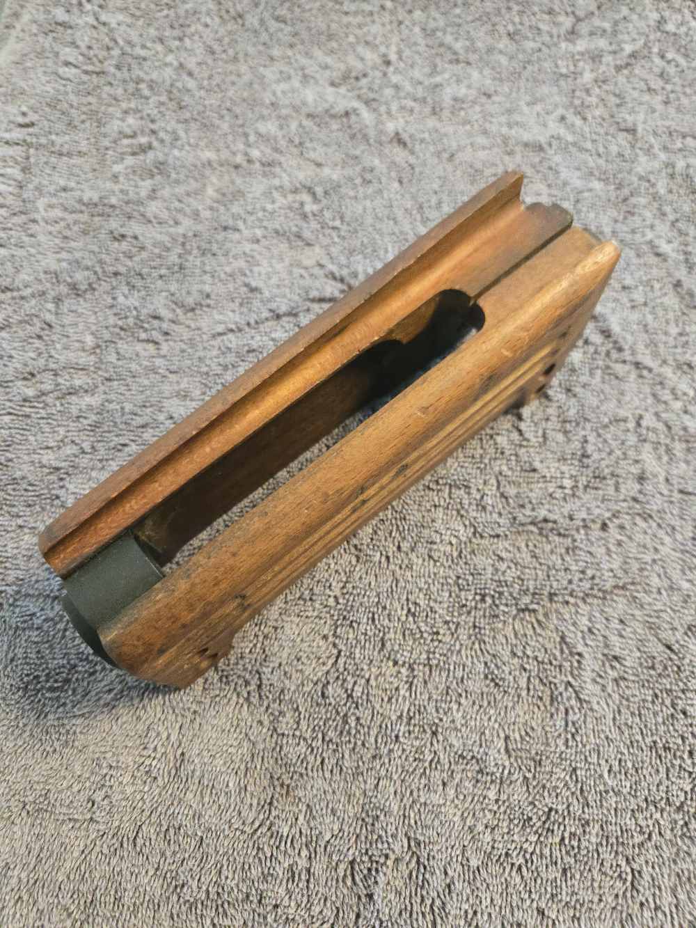 R4 SOUTH AFRICAN MILITARY EARLY WOODEN HANDGUARD-img-2