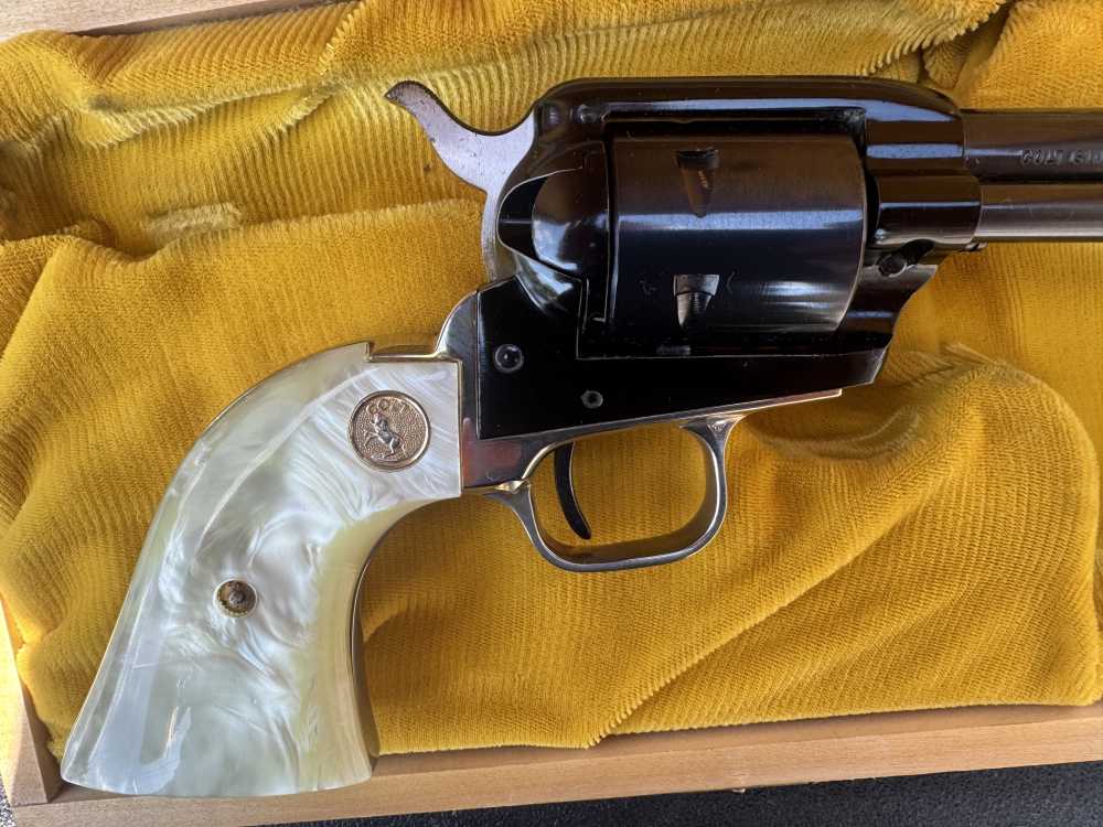 COLT SINGLE ACTION 22 LR FRONTIER SCOUT WEST VIRGINIA CENTENNIAL 1863-1963 -img-11