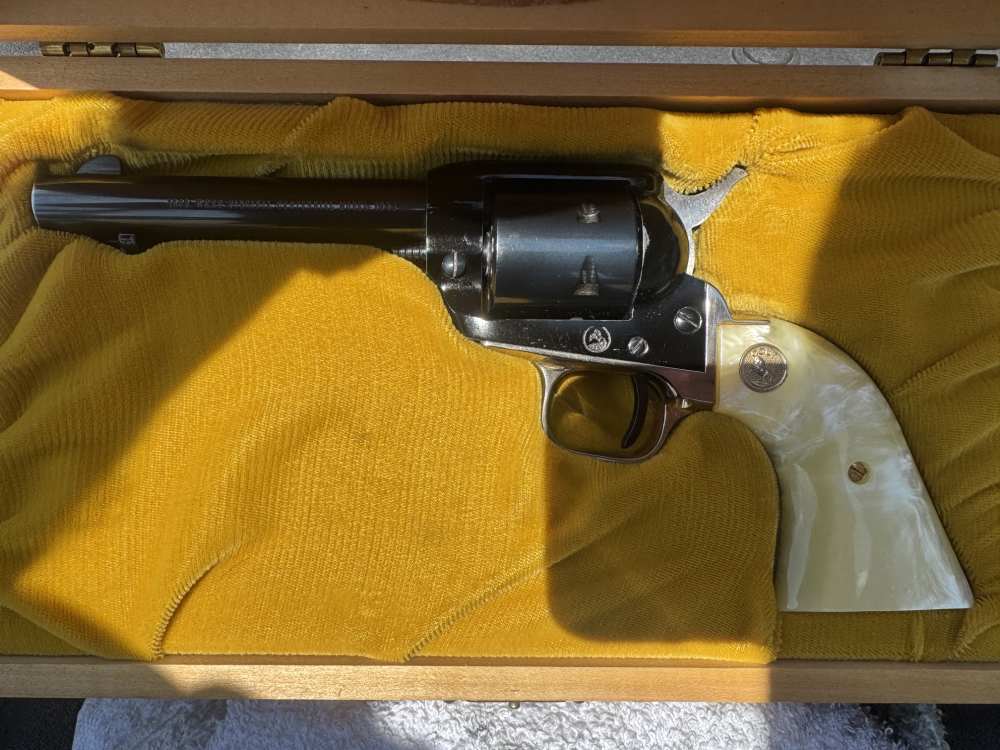 COLT SINGLE ACTION 22 LR FRONTIER SCOUT WEST VIRGINIA CENTENNIAL 1863-1963 -img-7