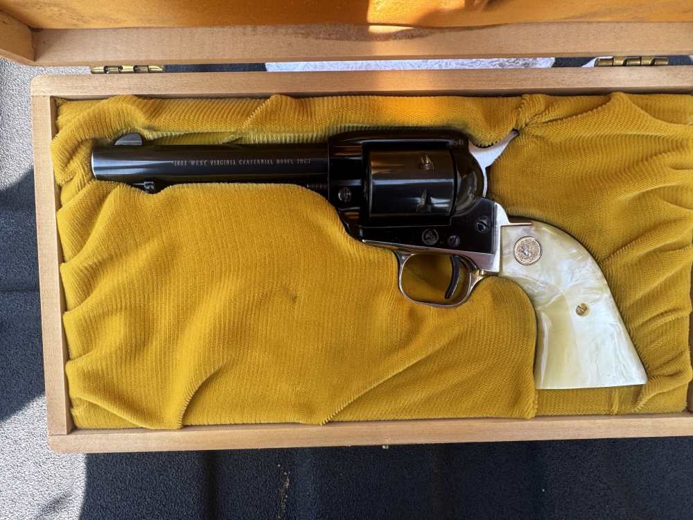 COLT SINGLE ACTION 22 LR FRONTIER SCOUT WEST VIRGINIA CENTENNIAL 1863-1963 -img-1