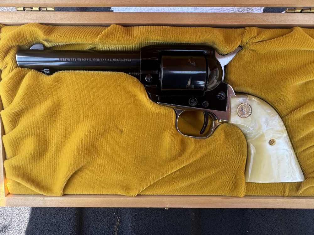 COLT SINGLE ACTION 22 LR FRONTIER SCOUT WEST VIRGINIA CENTENNIAL 1863-1963 -img-2