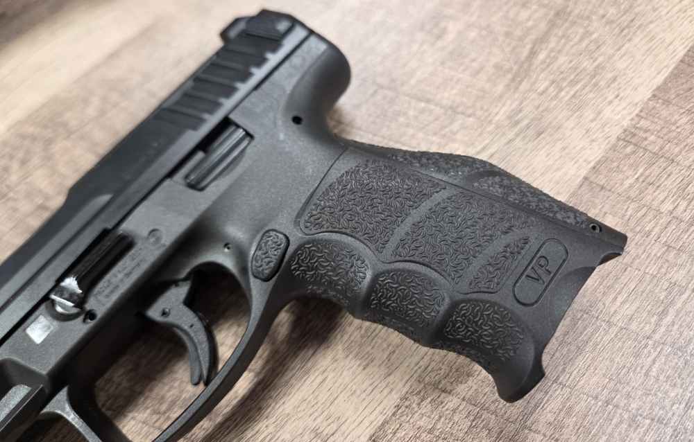 PRE-OWNED - H&K VP9L OR Full-Size Button Mag Release 81000736-img-9