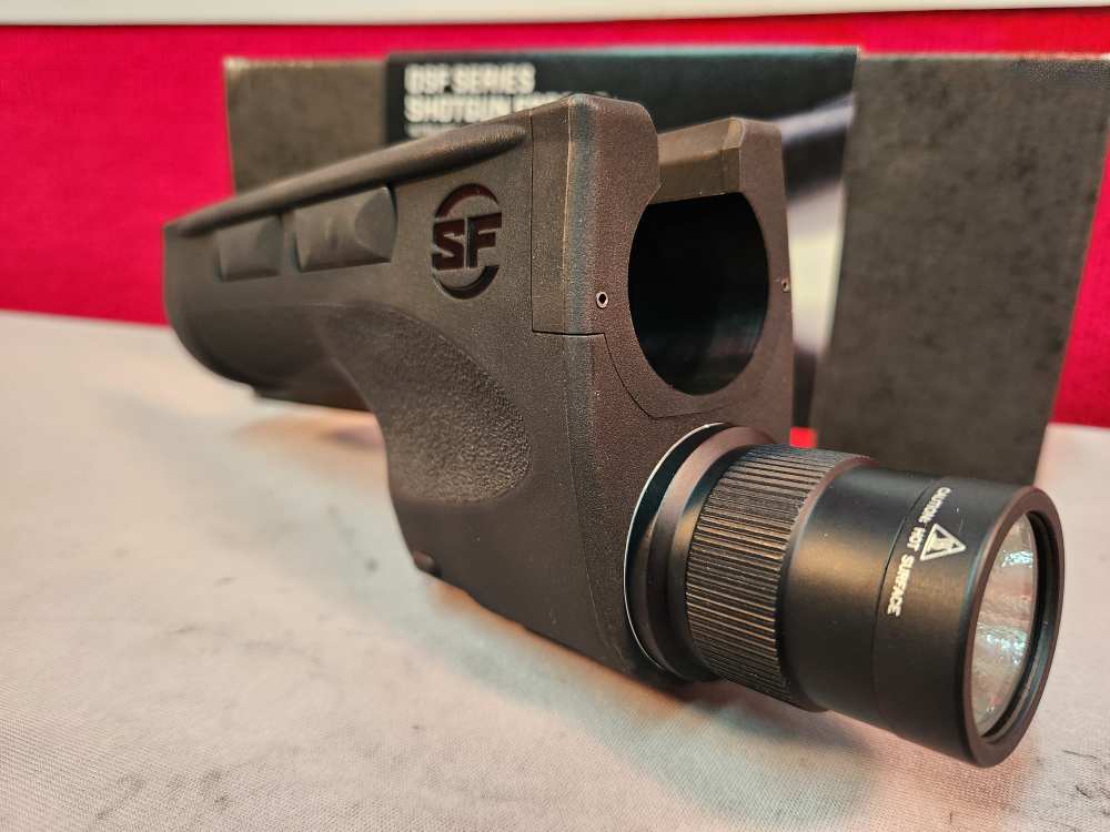 *TWO* SUREFIRE DSF SERIES REMINGTON 870 LED WEAPONLIGHT NEW! PENNY AUCTION!-img-2