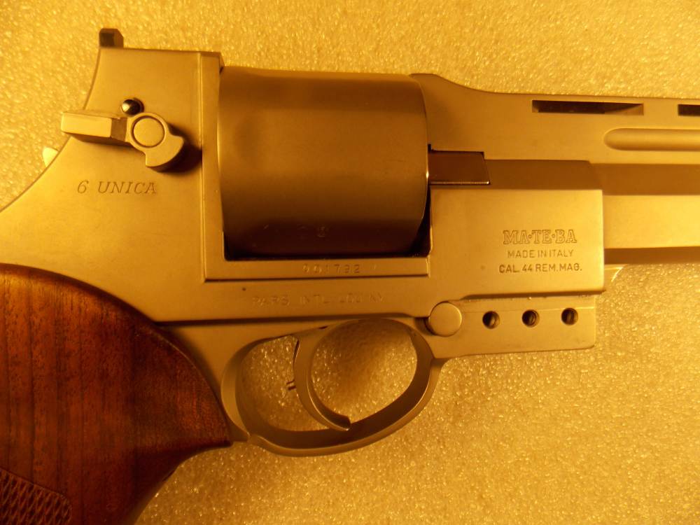 Mateba 6 Unica 44mag Nickel plated Semiauto Revolver-img-8