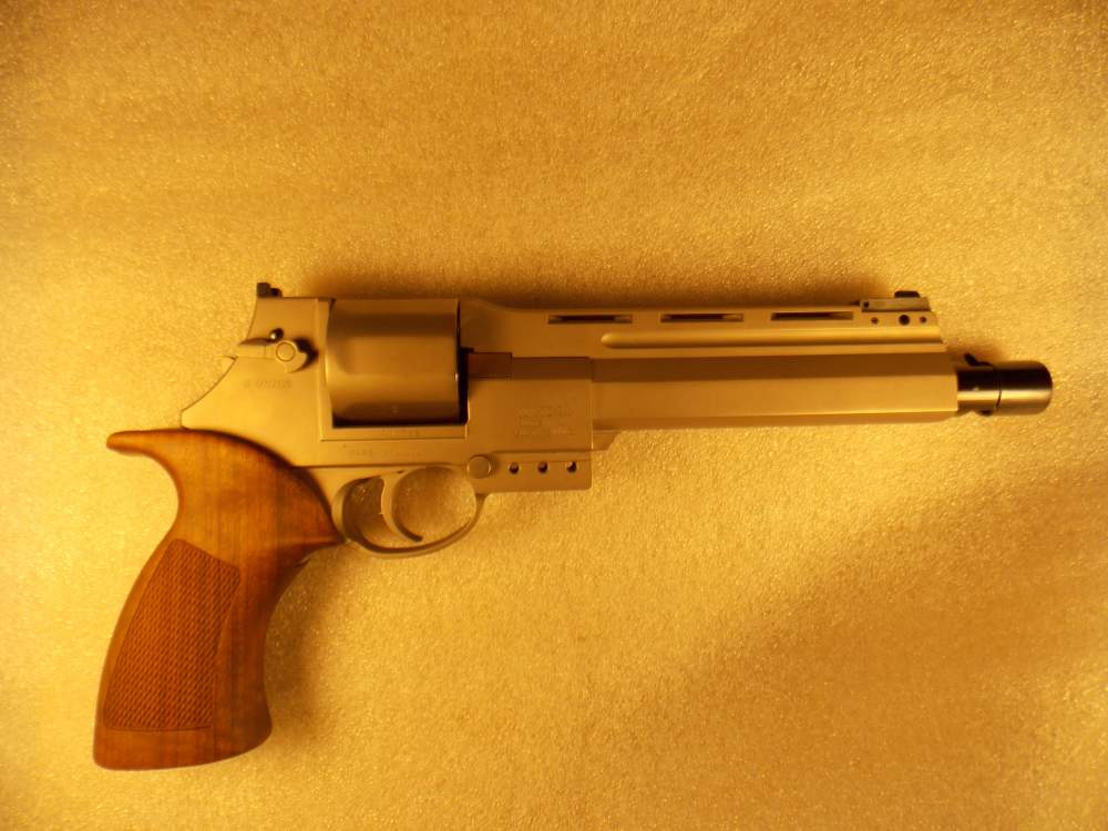 Mateba 6 Unica 44mag Nickel plated Semiauto Revolver-img-0