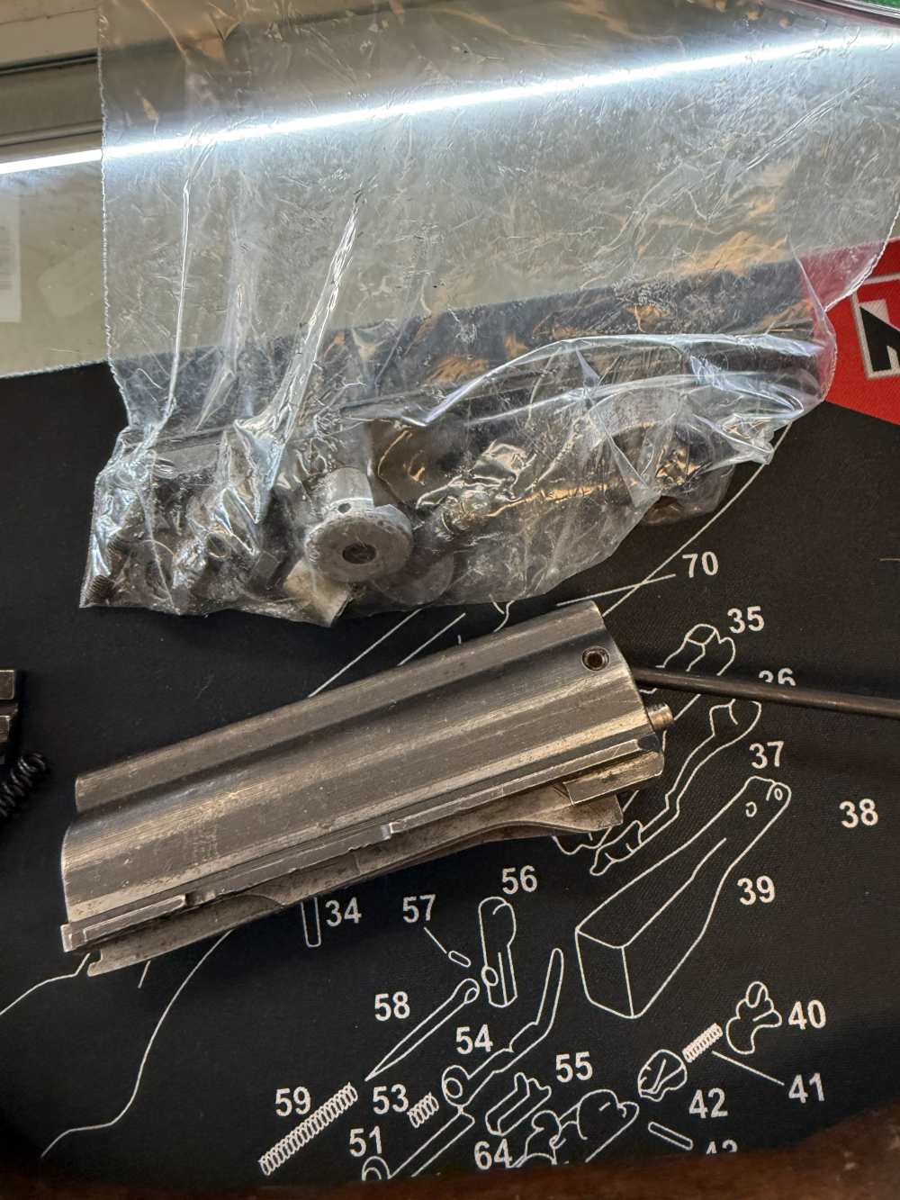 Hezbollah capture Israeli FAL parts kit -img-10