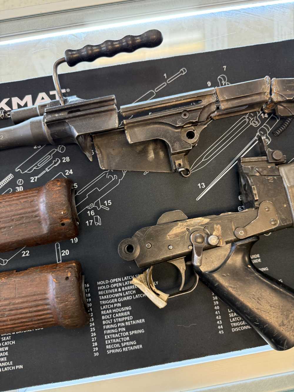 Hezbollah capture Israeli FAL parts kit -img-13