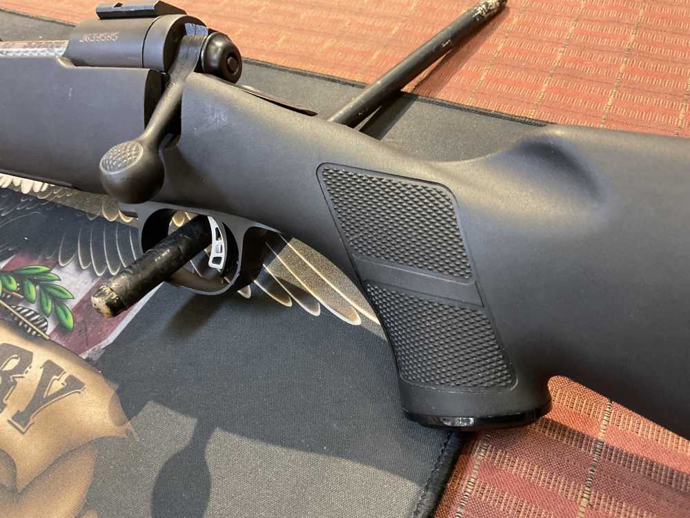 savage model 11 308 win left hand rifle 5280 armory co-img-3