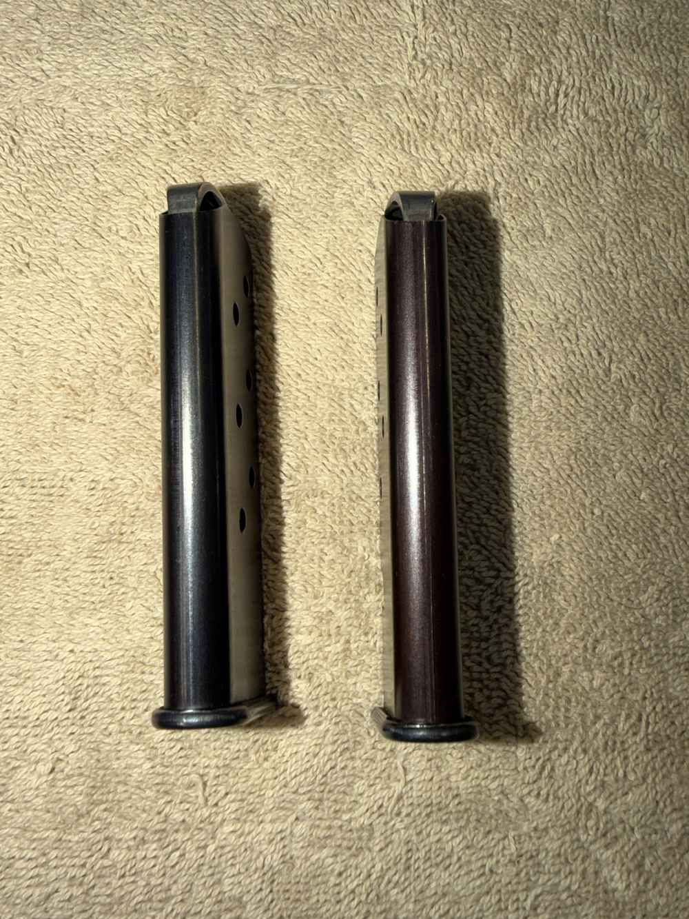 Pair (2) Vintage Factory Beretta 3032 Tomcat 32ACP 7 Round Magazines Steel-img-1