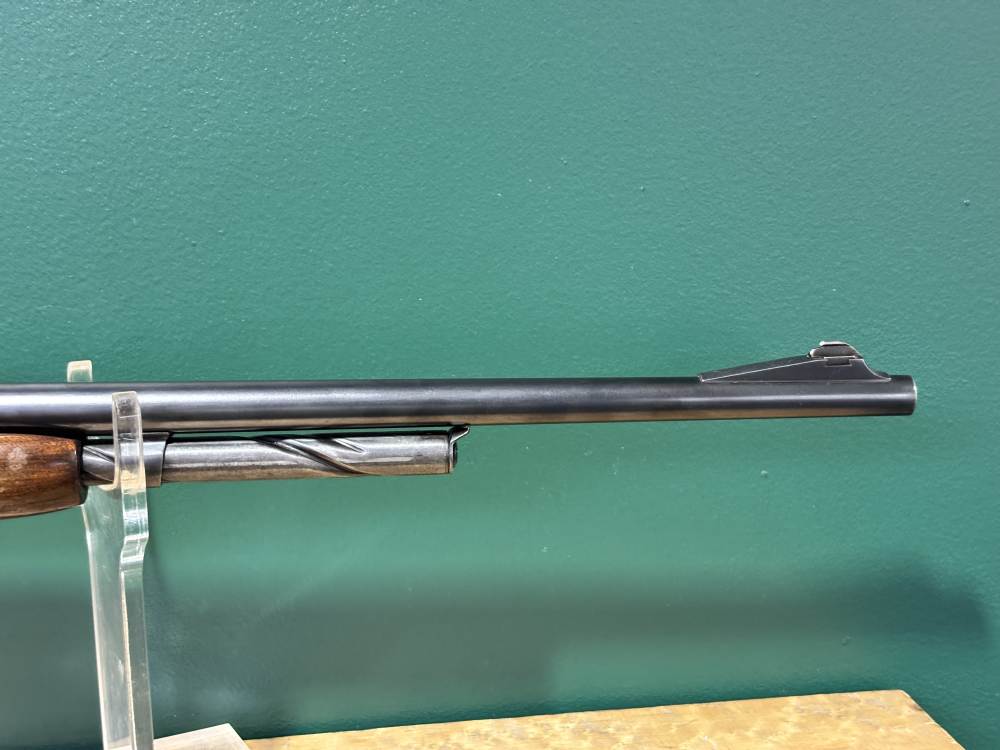 Remington 141 .35 Rem Pump Action Rifle 24" w/ Leupold M8 4X-img-7