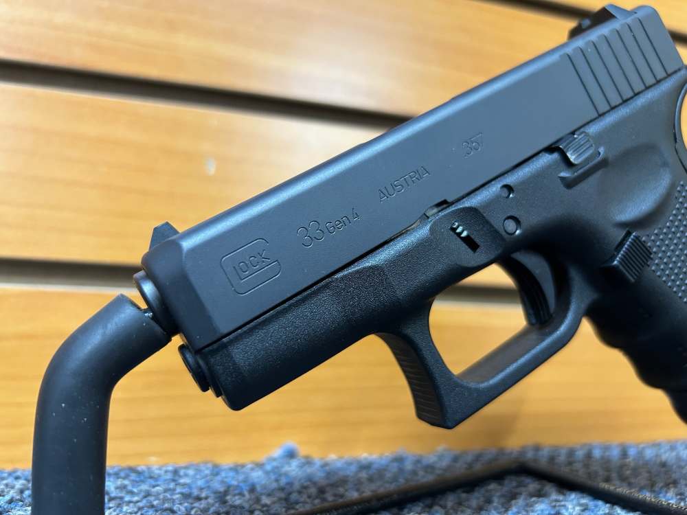 RARE Glock 33 Gen 4 .357 Sig with 3 Mags + Extras -img-2