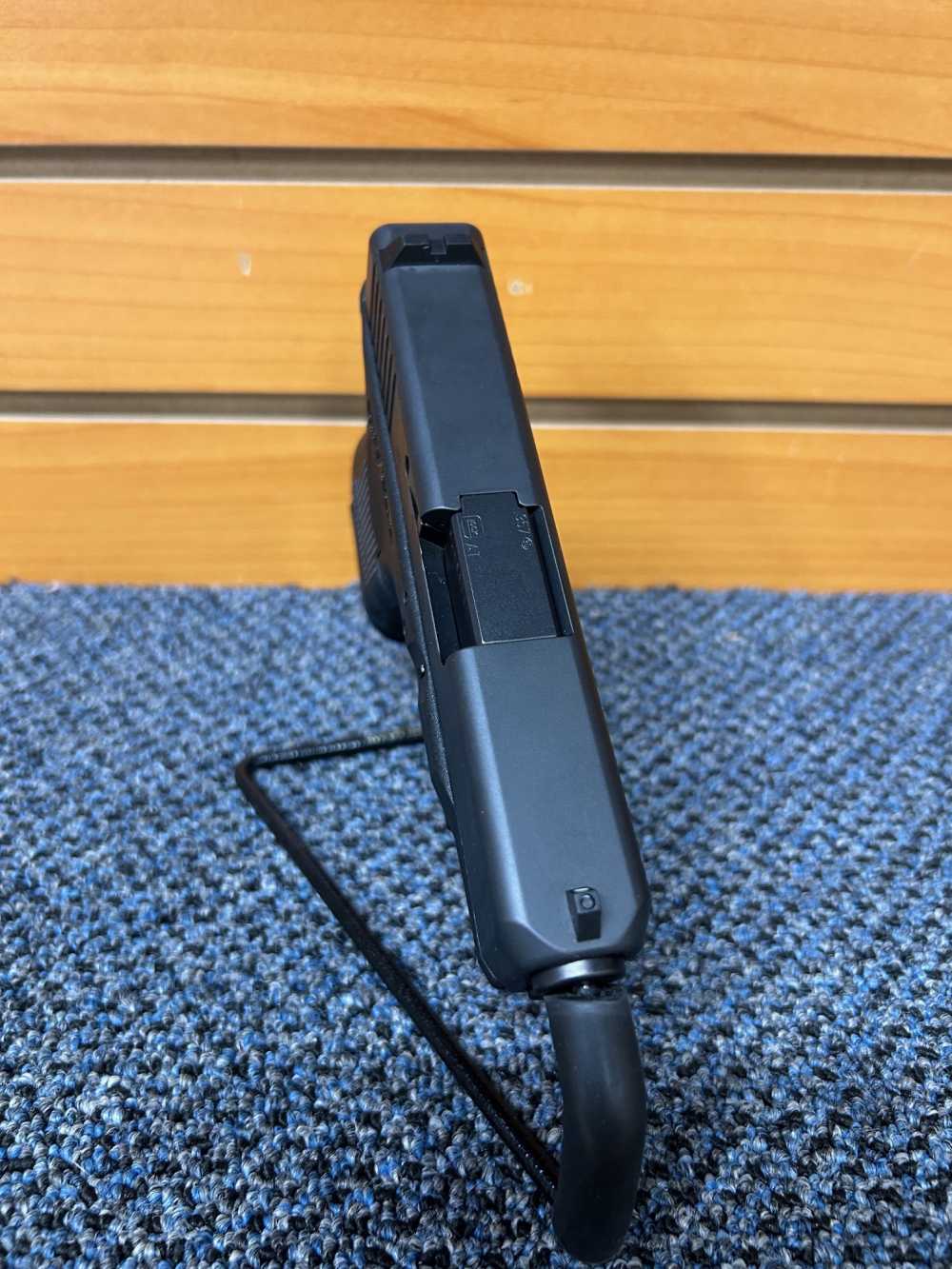 RARE Glock 33 Gen 4 .357 Sig with 3 Mags + Extras -img-5