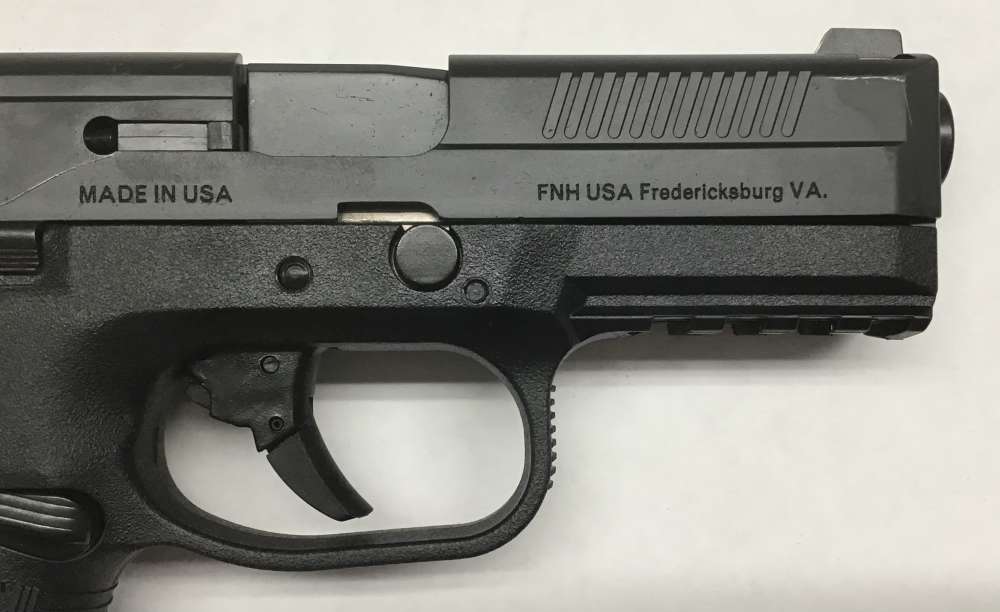 FNH Semi-Automatic Pistol Model: FNS-40 Caliber: .40 S&W-img-5