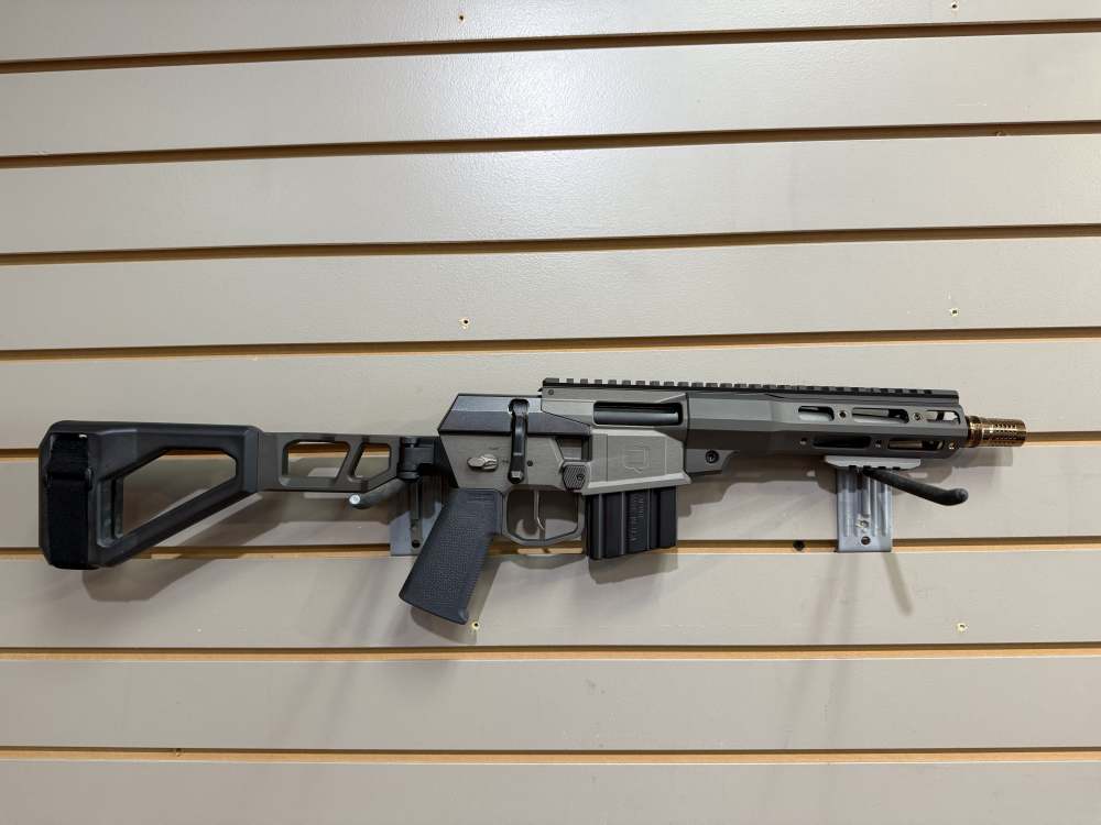 As NEW! Q Mini Fix .300 Black Out. 8 Inch Barrel. Folding Brace, Unfired!-img-5