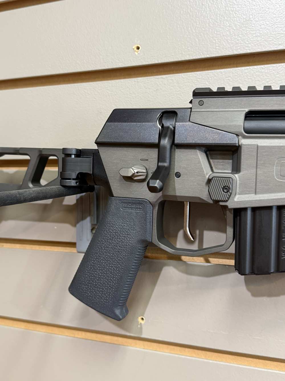 As NEW! Q Mini Fix .300 Black Out. 8 Inch Barrel. Folding Brace, Unfired!-img-8