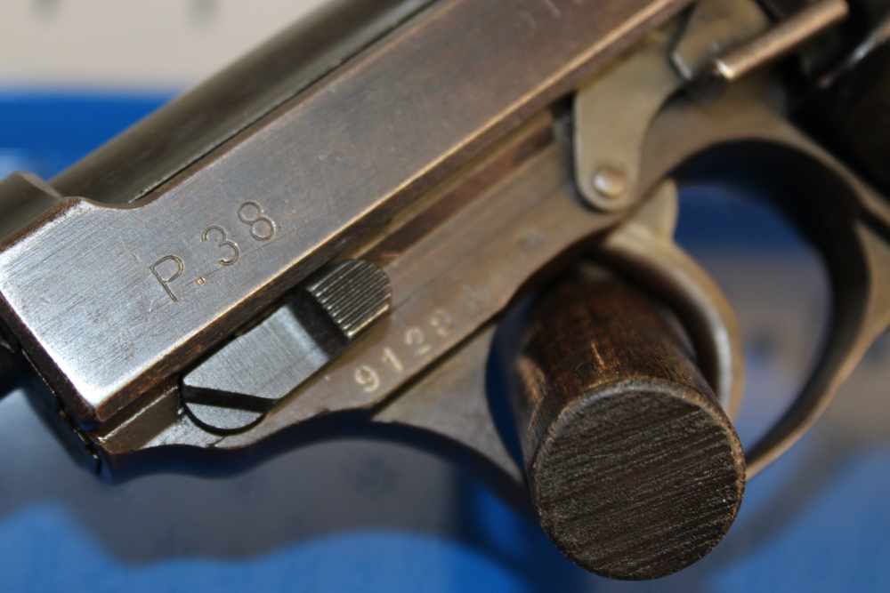 Walther (ac 45) P-38 - 9mm Luger - Rare fnh Barrel - 1945 - WWII - Matching-img-11