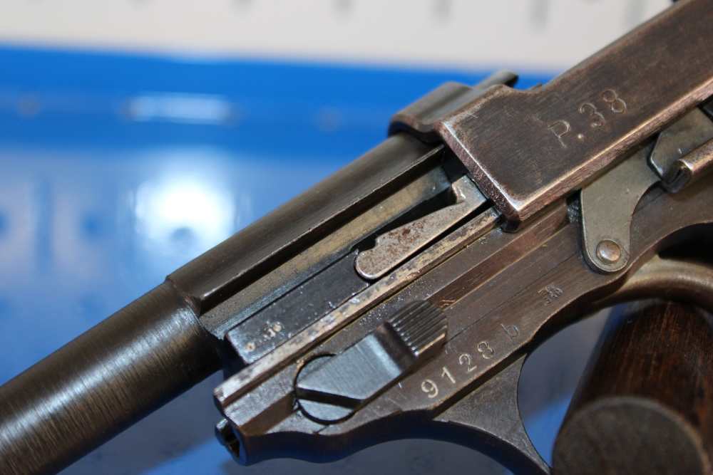 Walther (ac 45) P-38 - 9mm Luger - Rare fnh Barrel - 1945 - WWII - Matching-img-57