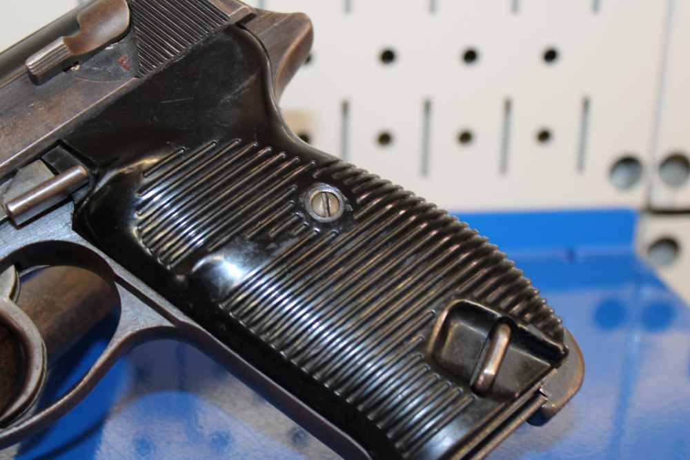Walther (ac 45) P-38 - 9mm Luger - Rare fnh Barrel - 1945 - WWII - Matching-img-3