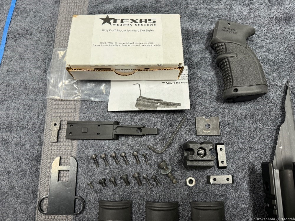FAB DEFENSE VFR-AK Rails, M4 Folding Stock, AGR47 Pistol Grip, Bitty Dot +-img-1
