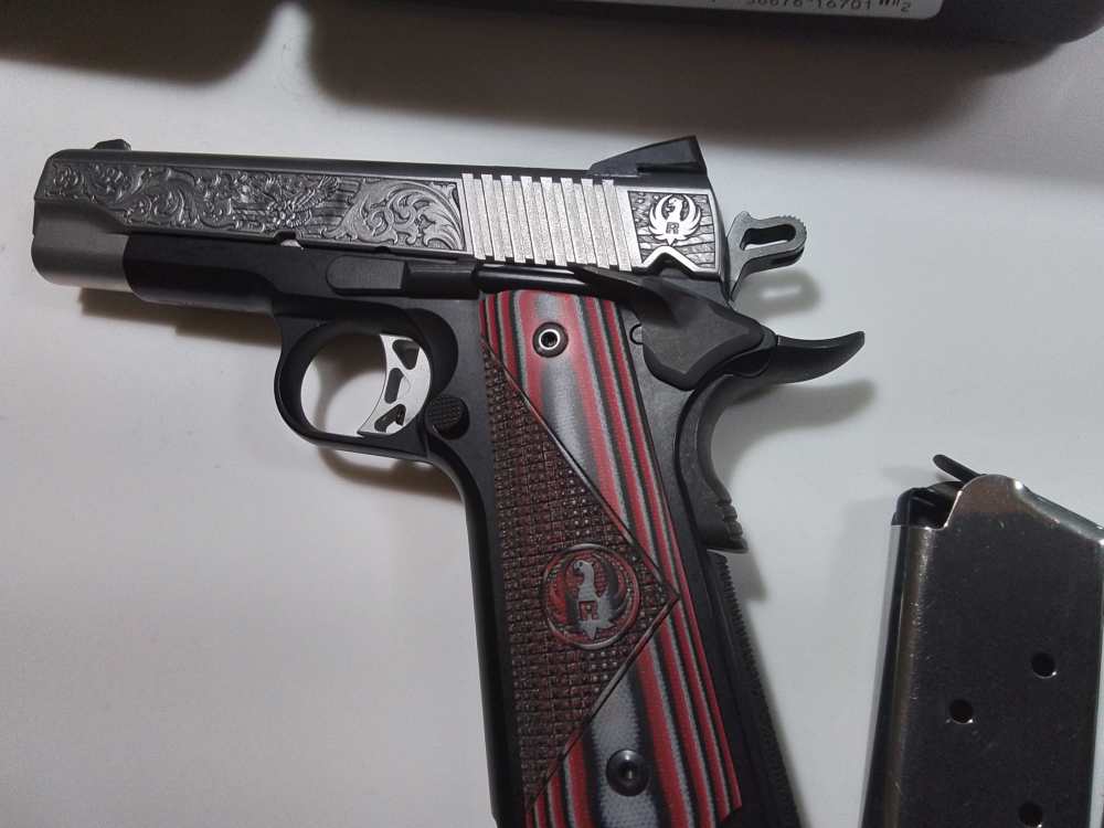 Ruger SR1911 Red Barn 75 years-img-6