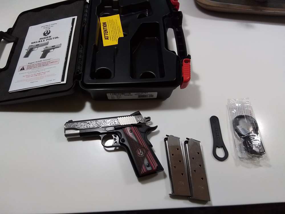 Ruger SR1911 Red Barn 75 years-img-4