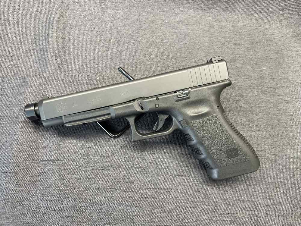 Glock 34 (Gen 3) Threaded Barrel Package 9mm *Penny Start*-img-3