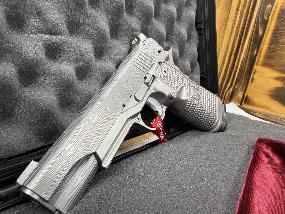 CABOT INSURRECTION 9MM-img-5