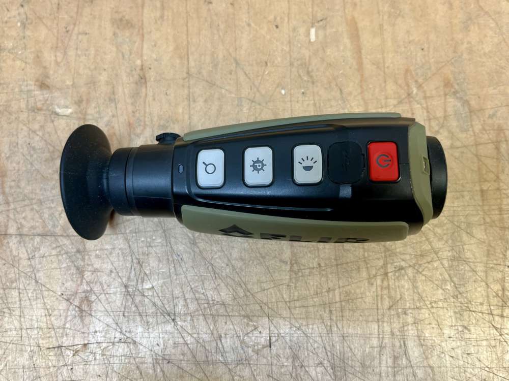 FLIR SCOUT PS24 (240x180) handheld thermal monocular-img-3
