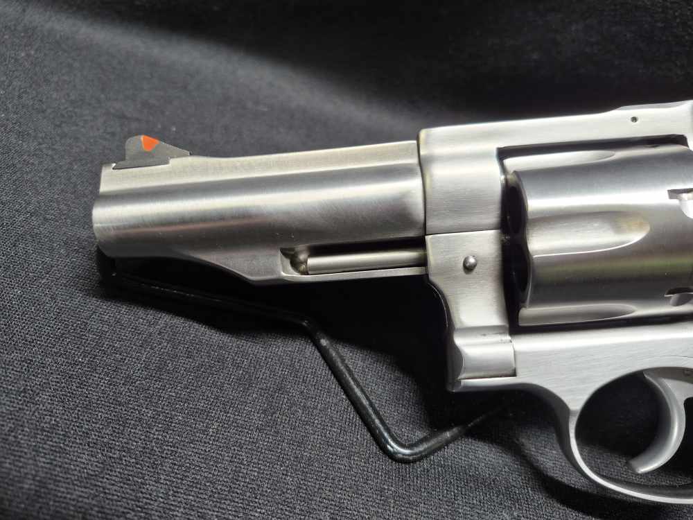 Ruger Redhawk .45 Colt / .45 ACP 4" Revolver with Lasered Hardwood Grips-img-10