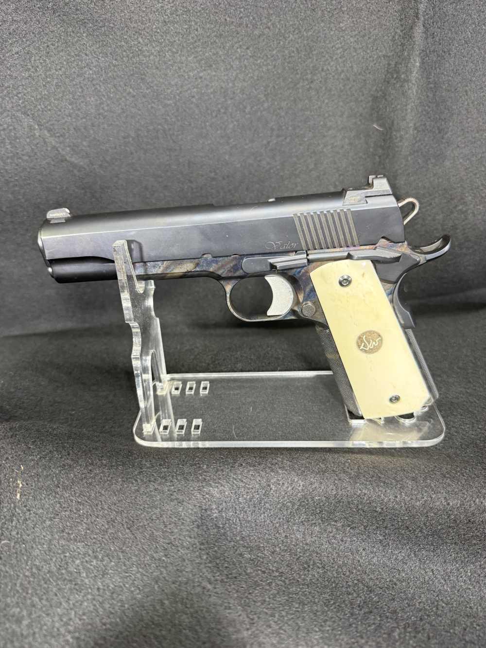 Extremely rare CZ Dan Wesson Valor 9mm 1 of 100 made-img-0