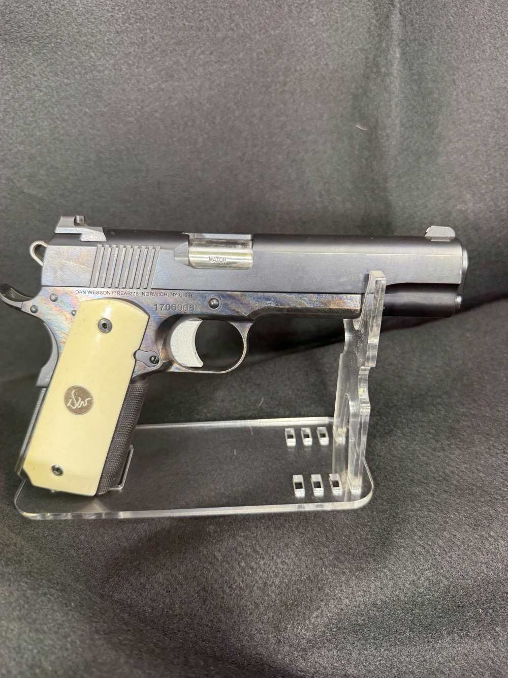 Extremely rare CZ Dan Wesson Valor 9mm 1 of 100 made-img-1