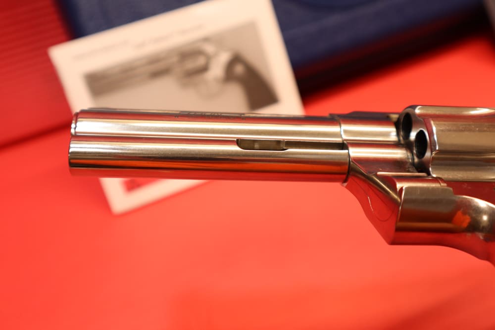 Colt Python 357mag SS 4.25" PENNY START No Reserve 357 magnum-img-21