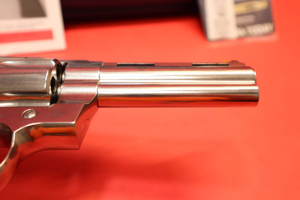 Colt Python 357mag SS 4.25" PENNY START No Reserve 357 magnum-img-20