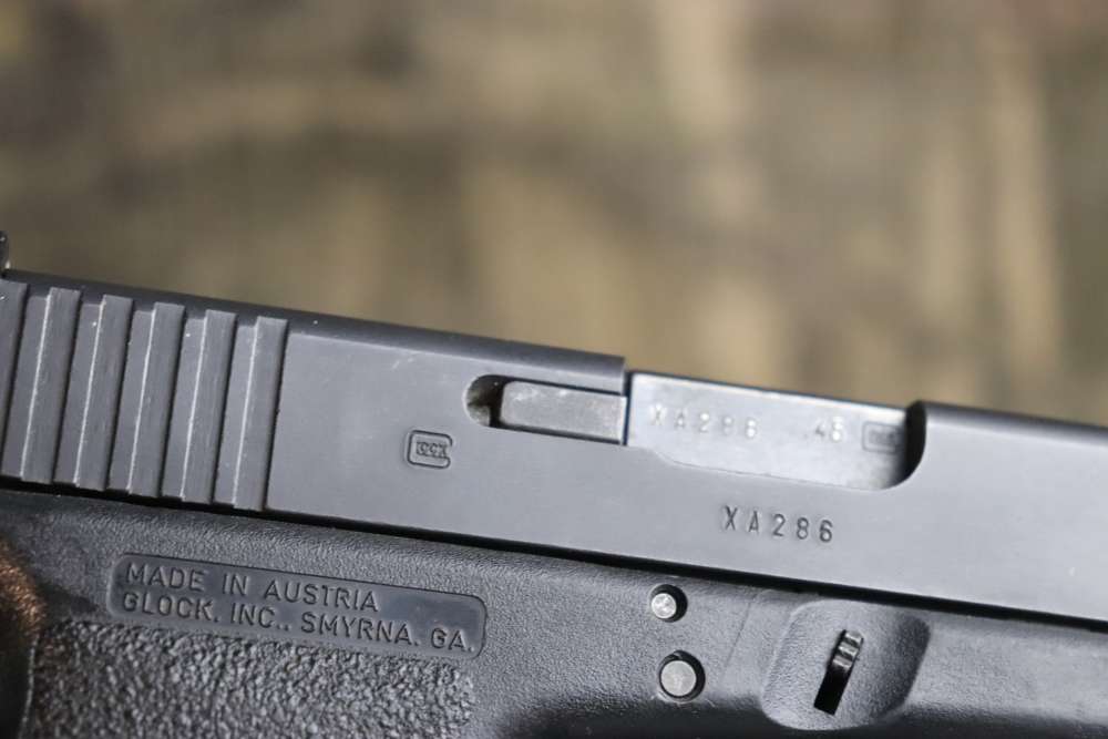 Early Glock 21 45 acp semi auto 4.5" 2 mags tupperware box penny start-img-22