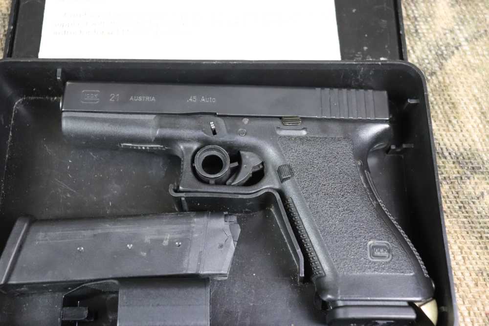 Early Glock 21 45 acp semi auto 4.5" 2 mags tupperware box penny start-img-7